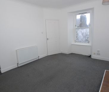 Property to let in Dundee - Photo 1