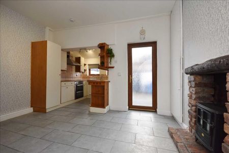 2 bedroom detached house to rent - Photo 5