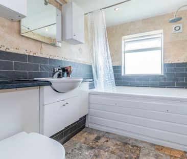 1 bedroom room to rent Milton Drive, Shepperton, TW17 - Photo 6