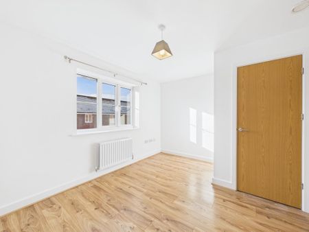 2 bedroom terraced house to rent - Photo 2