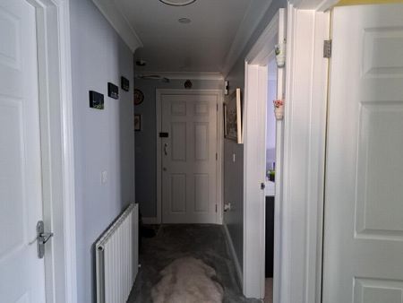 2 bedroom flat to rent - Photo 3