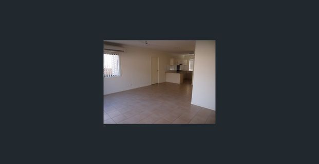 LUXURY 3 BDM 2 AIRCON TOWNHOUSE FOR YOUR LIFE STYLE -CLOSE TO EVERYTHING - Photo 1