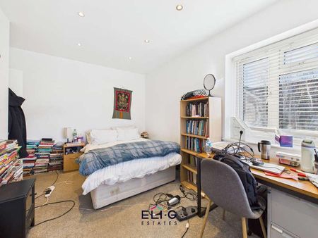 Courtleigh, Bridge Lane, NW11 - Photo 5