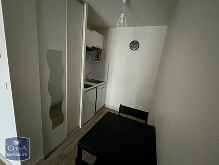 Location Appartement 1 pièce 21m² POITIERS 86000 - Photo 4