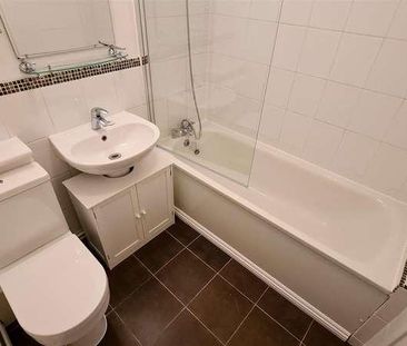 Stonegrove, Edgware, HA8 - Photo 6