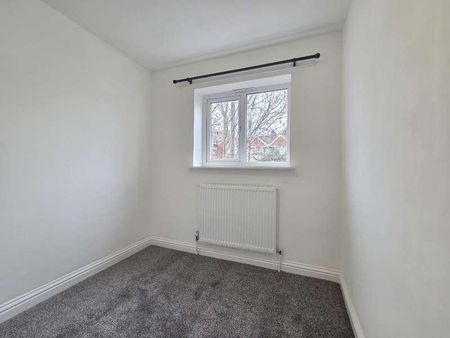 Chapelhouse Lane, Halesowen, West Midlands, B63 - Photo 4