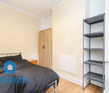 4 bed Mid Terraced House for Rent - Photo 4