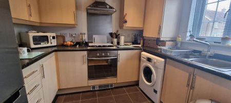 2 bedroom semi-detached house to rent - Photo 2