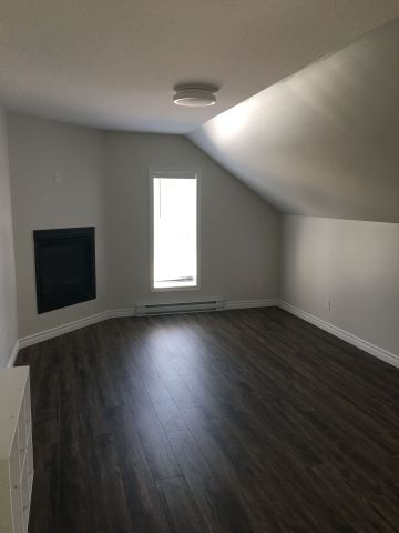 For Lease - 109 Waterloo Street Unit# 2, Kitchener, Ontario - Photo 2