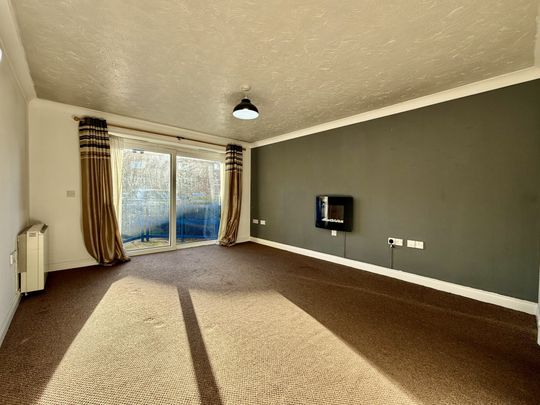 Mountbatten Close, Preston - Photo 1