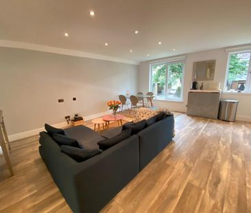 2 bedroom flat to rent - Photo 4