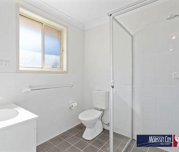 MODERN LIVING - Photo 4