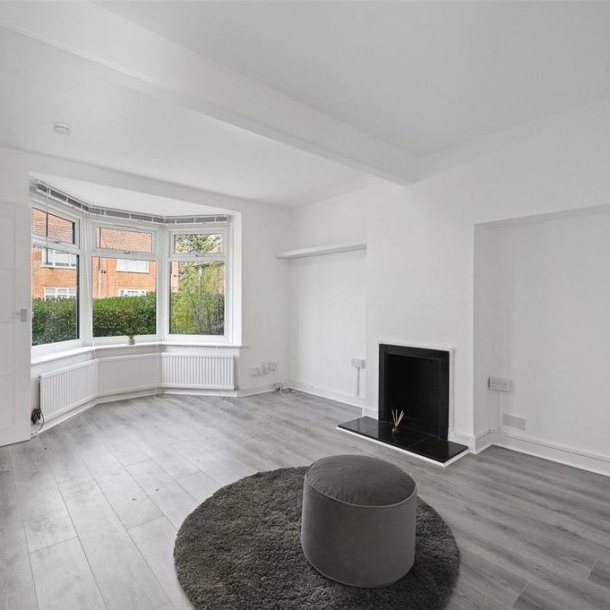 2 bedroom end of terrace house to rent - Photo 1