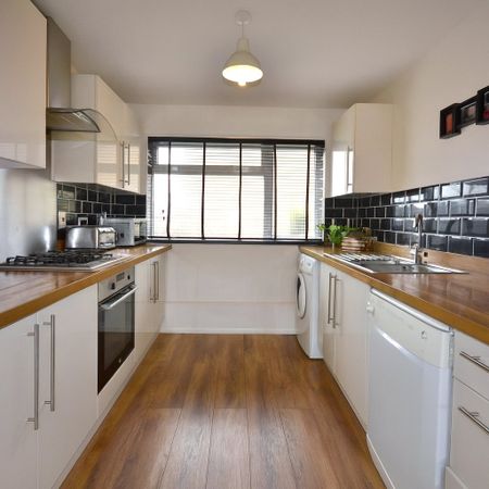 4 bedroom house to rent - Photo 4