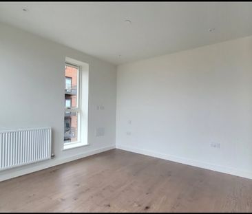 3 Bed Maisonette, Beeley House, N8 - Photo 2