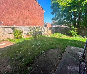 Tything Mews, Newent, GL18 - Photo 5