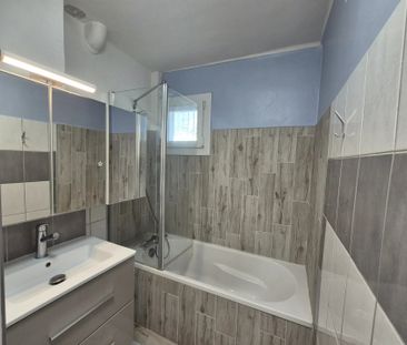 À LOUER – AGRÉABLE T3 EN REZ-DE-CHAUSSÉE AVEC GARAGE - Photo 5