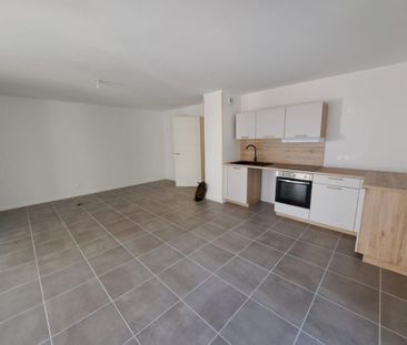 Location Appartement 3 pièces 73m² CHALLES LES EAUX 73190 - Photo 3