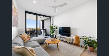 Two bedroom plus study in the heart of Toowong - Photo 3