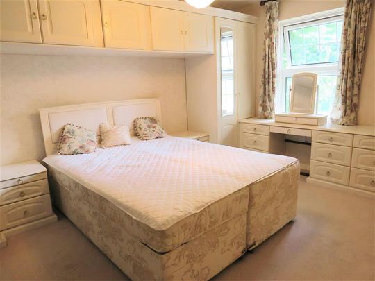 3 bedroom bungalow to rent - Photo 1