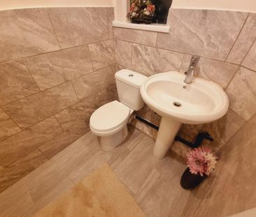 3 bedroom terraced house to rent - Photo 6