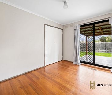 11 Bickford Close, Tullamarine, Vic 3043 - Photo 3