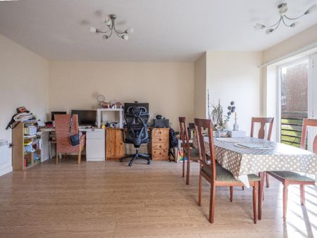 2 bedroom ground floor flat to rent - Photo 3