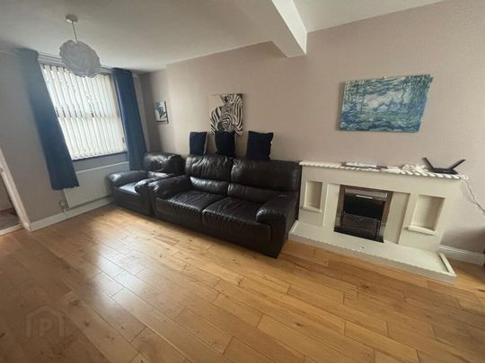 ROOMS TO RENT, 17 Alfred Street, - Utilities Included. Derry/Londonderry, Waterside, BT47 6DZ - Photo 1