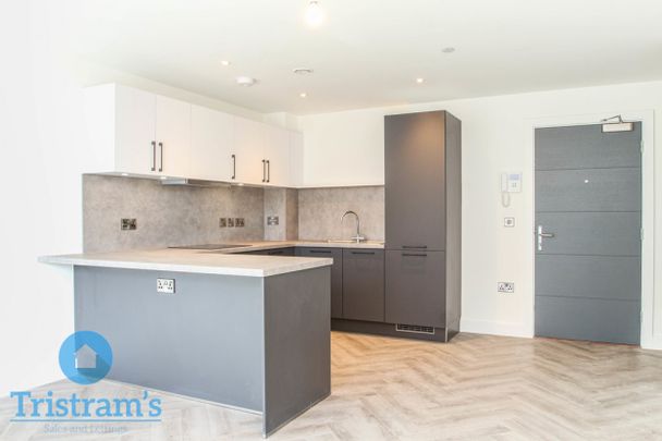 1 bed Apartment for Rent - Photo 1