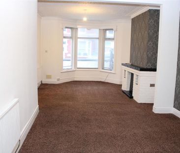 4 bedroom terraced house to rent - Photo 1
