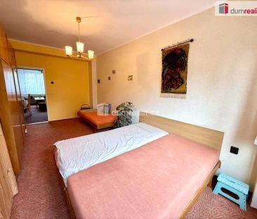 Pronájem světlého a prostorného bytu 2+1 se sklepem – Kralupy nad V... - Photo 1