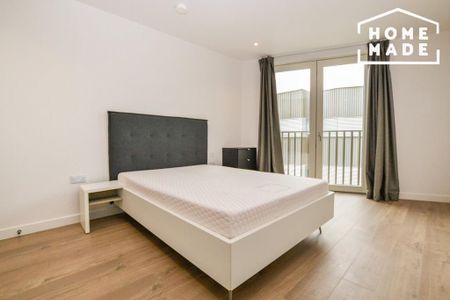 3 bedroom flat to rent - Photo 3