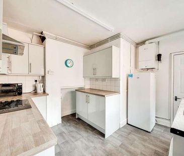 St Martins Terrace, Canterbury, CT1 - Photo 2