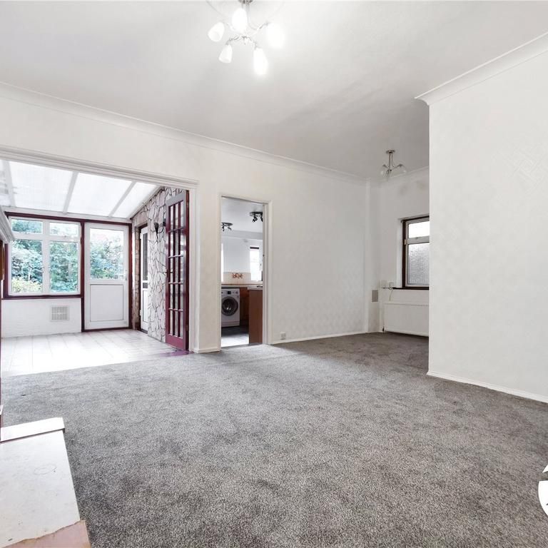 2 bedroom bungalow to rent - Photo 1