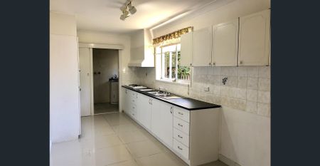 DOUBLE GARAGE AND DOUBLE SCHOOL DISTRICT - Photo 4