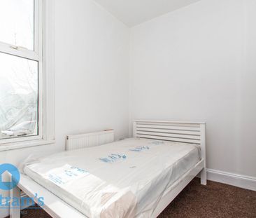 2 bed Apartment for Rent - Photo 4