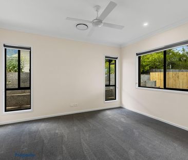Ducted Air-Con to 4 bedroom Family Home in Premium Estate! - Photo 3