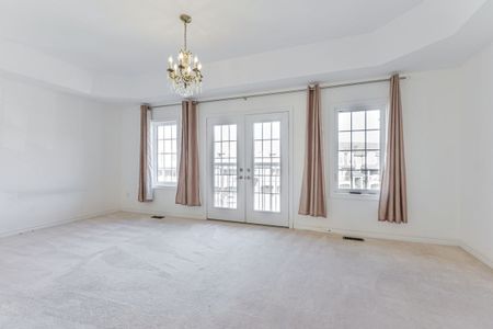 For Lease - 118 Livante Court, Markham, Ontario - Photo 3