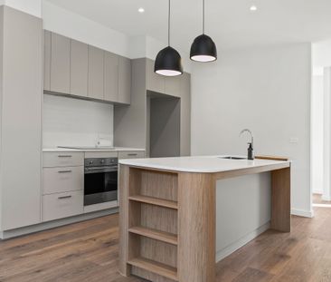 Low Maintenance Contemporary Living! - Photo 1