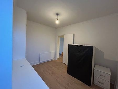 2 Bed Flat, Townmead Road, SW6 - Photo 4