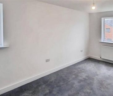 3 bedroom semi-detached house to rent - Photo 6