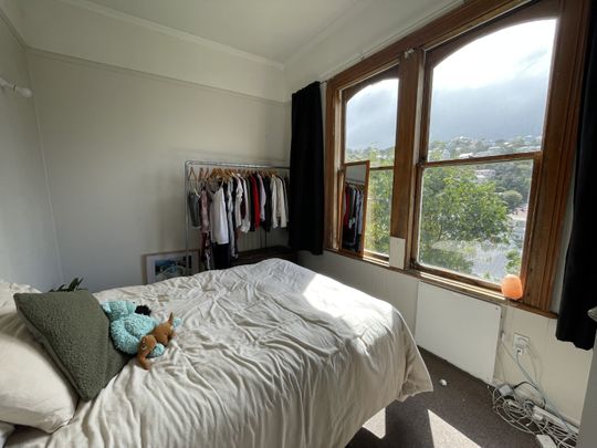 3 Bedrooms, 1 Bathroom - Photo 1