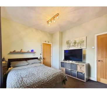 3 bedroom terraced house to rent - Photo 6