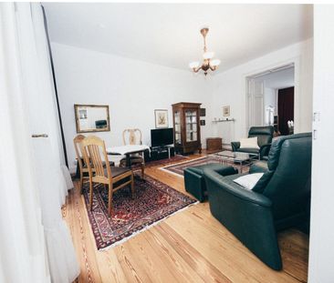 Altbau- Wohnung mit Balkon, Toplage in Bonn, Rheinnähe - Photo 1