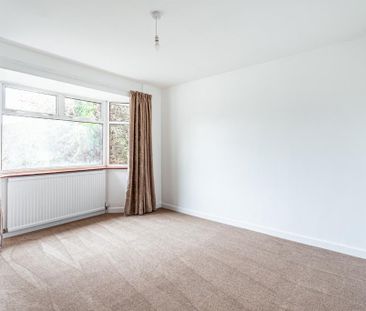 4 bedroom bungalow to rent - Photo 1