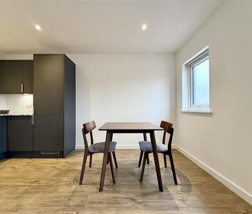 Lincoln House, Bolton - Photo 3