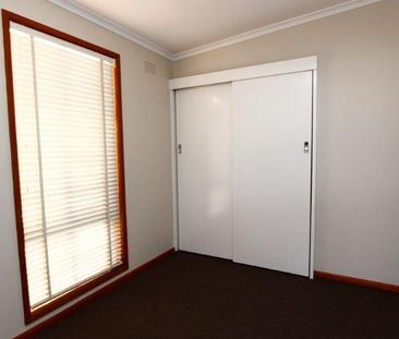 Convenient Living, Convenient Location - Photo 5