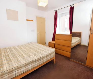 2 bedroom flat to rent - Photo 6