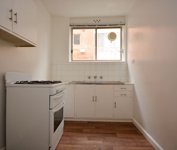 Well priced and positioned! - Photo 1