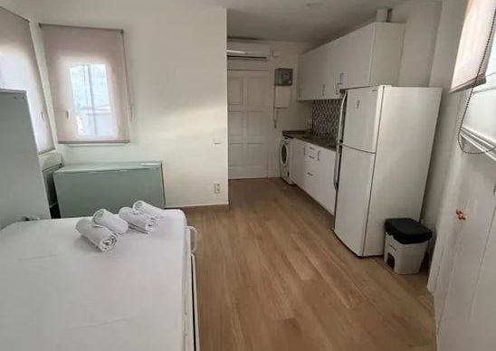 Avinguda del Coll del Portell, Barcelona, Catalonia 08024